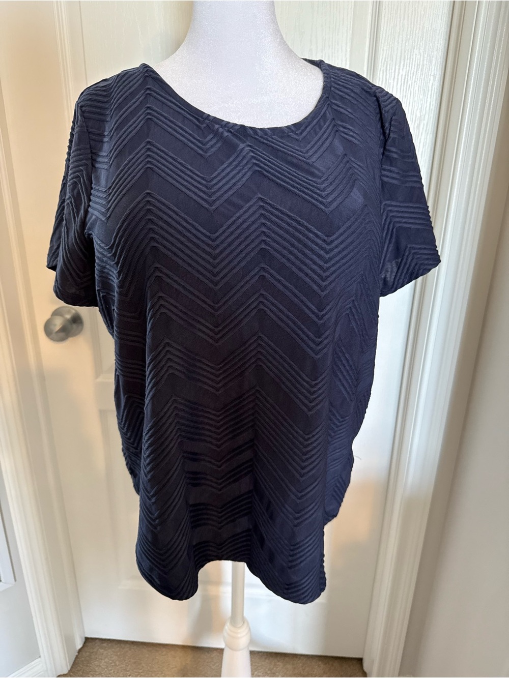 Philosophy Chevron-Textured Short Sleeve Top - Navy